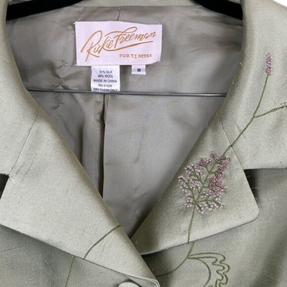Ricki Freeman Green Silk Suit Set with Embroidered Embellishments- Size 8 - Picture 3 of 4